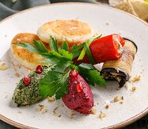 Ассорти из пхали