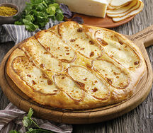 Хачапури с копчёным сыром