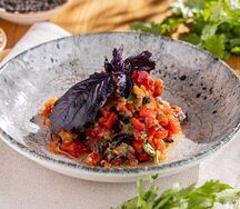 Мангал-салат с печеными овощами на гриле