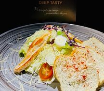 Цезарь с курицей