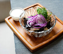 Грузди со сметаной