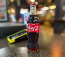 Coca-Cola в стеклянной бутылке