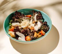 Салат Цезарь с куриным филе