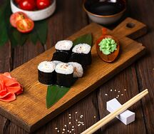 Ролл с угрём и сыром