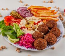 Израильская вегетарианская тарелка