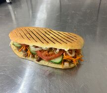 Шаурма в лепешке с курицей