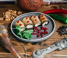 Баклажаны с орехами 