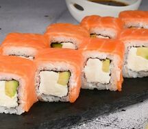 Филадельфия сяке с авокадо