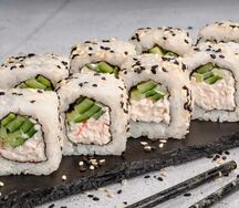 Калифорния каппа маки в кунжуте