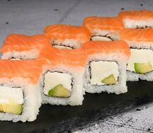 Филадельфия лайт сяке с авокадо