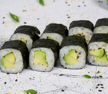 Маки с авокадо