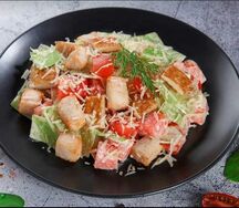 Салат Цезарь с курицей