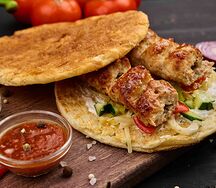 Люля-кебаб из курицы в пите