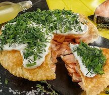 Хычин с красной рыбой