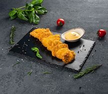 Наггетсы куриные с сырным соусом