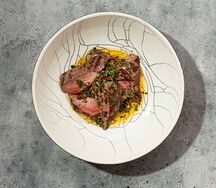 Стейк Churrasco с соусом чимичурри