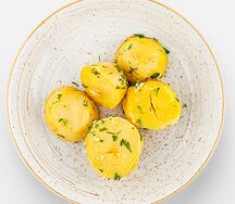 Картофель, запеченный с зеленью
