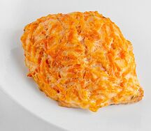 Кета, запечённая под овощами