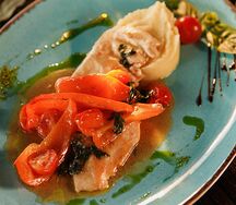 Скалоппине из курицы, тушенное в белом вине