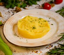 Картофельное пюре с сыром сулугуни