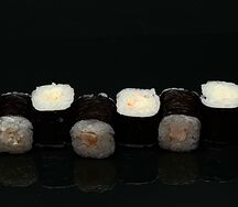 Ролл с креветкой