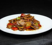 Грудинка в устричном соусе