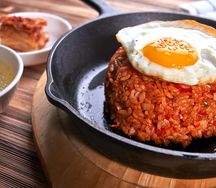 Рис жареный с кимчи