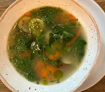 Куриный бульон с филе цыпленка