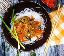 Лапша с овощами