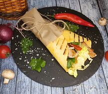 Ролл со cвинoй шейкой