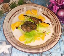 Салат с куриной печенью и апельсинами