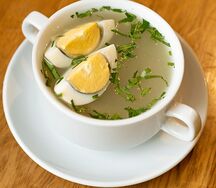 Куриный бульон с лапшой