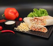 Шаурма сырная с шашлыком из курицы