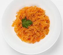 Тушеная капуста по-деревенски