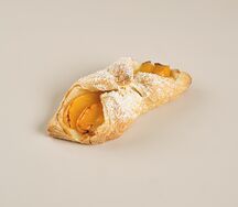 Слойка с абрикосом