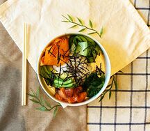 Поке с лососем