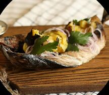 Скумбрия на гриле с печеным картофелем