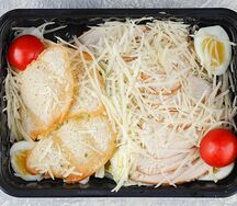 Салат Цезарь с цыплёнком