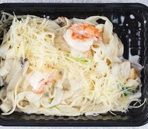 Паста с креветками и шампиньонами