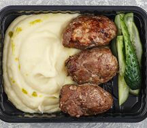 Телячьи котлетки с воздушным пюре