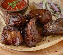 Шашлык из бараньей печени с курдюком 