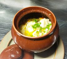 Фермерские пельмени Свинина-курица, томлённые в горшочке