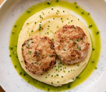 Любимые котлетки с картофельным пюре