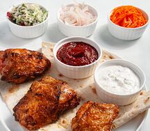 Бокс с шашлыком из куриных бедер