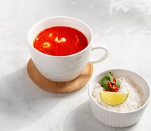 Том ям с морепродуктами