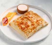 Блин с ветчиной и сыром