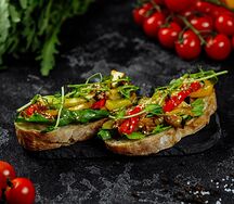 Брускетта с овощами