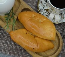 Пирожок с капустой