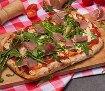 Окорок и руккола