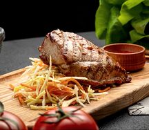 Филе куриное пряное Grill с хрустящим салатом